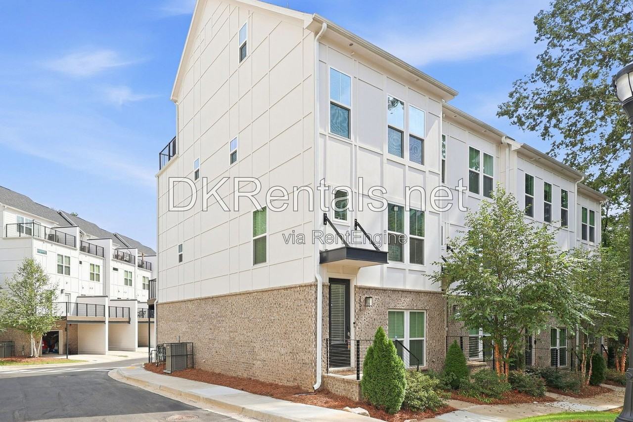 2506 Astaire Ct Nw #30 - Photo 2 of 25