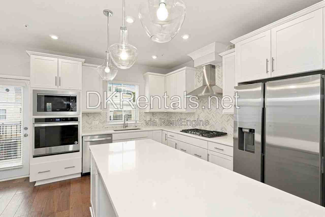 2506 Astaire Ct Nw #30 - Photo 6 of 25