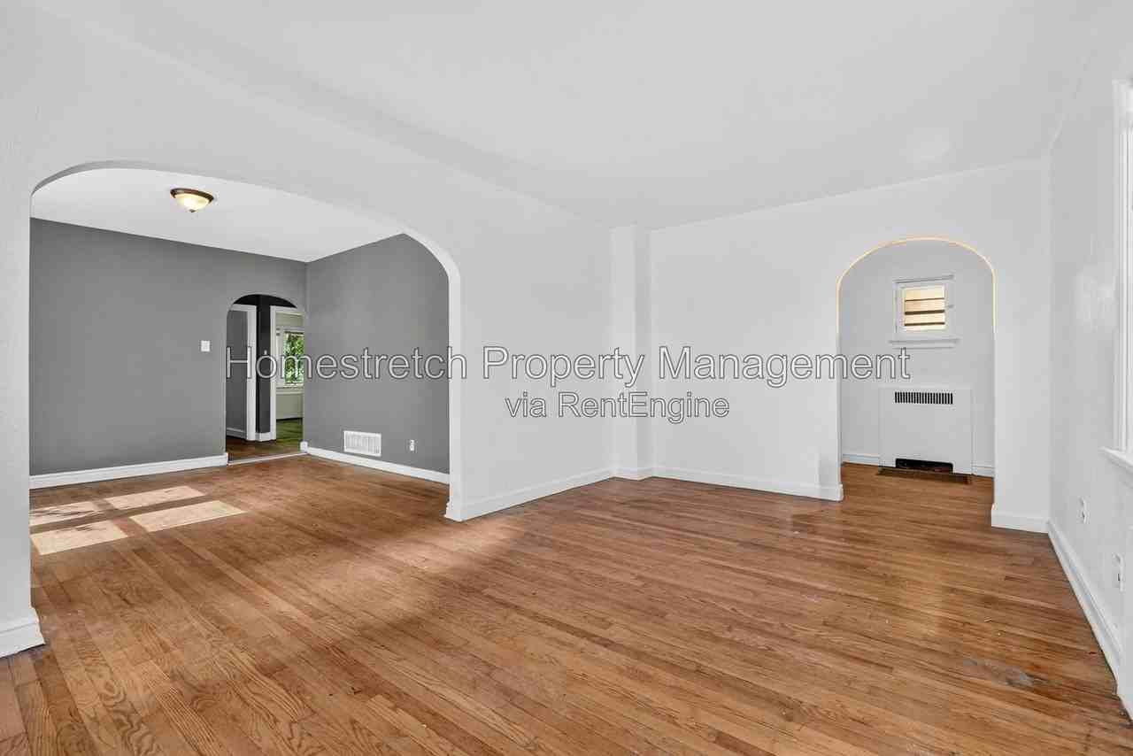 4241 Shreve Ave - Photo 5 of 32