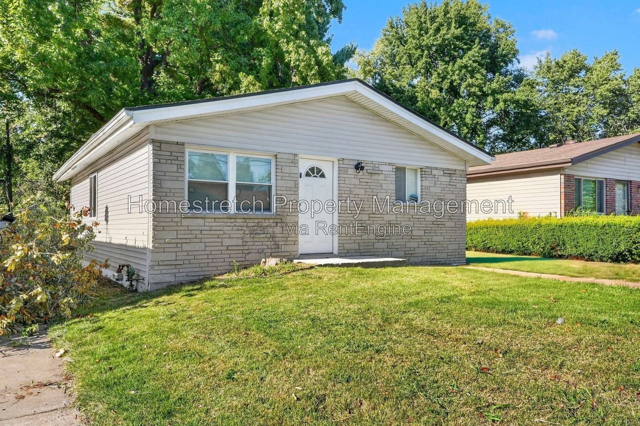 12049 Larimore Rd - Photo 3 of 28