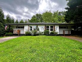 904 Tremont St #A - Photo 1 of 1