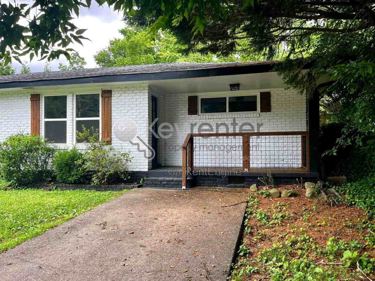 904 Tremont St #A - Photo 2 of 13