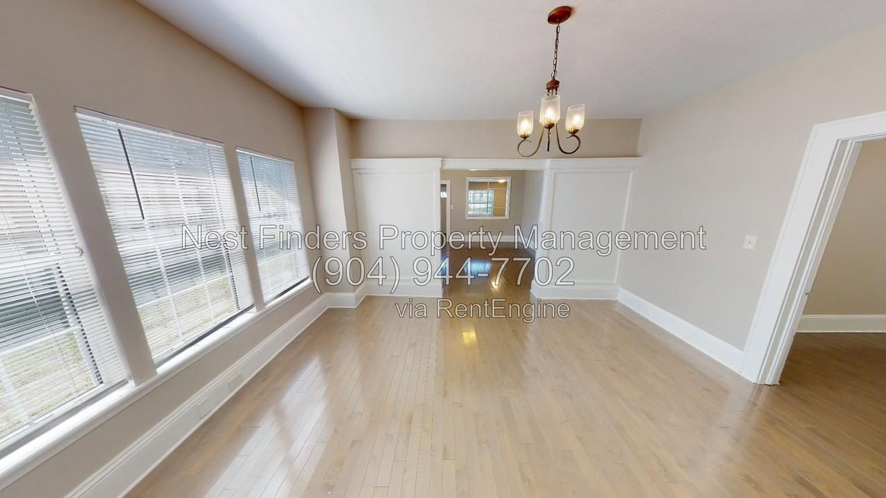 735 West St - Photo 4 of 27
