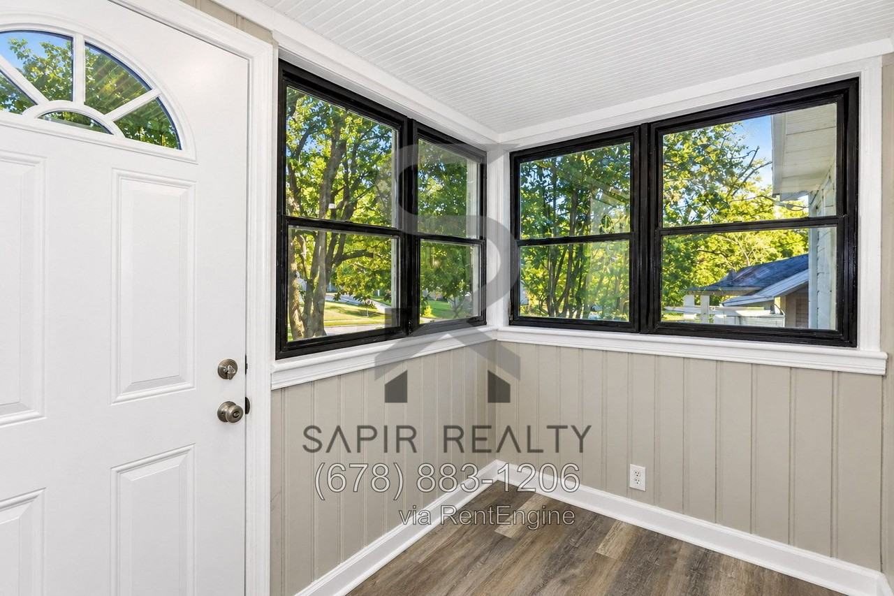 3528 Conley St - Photo 3 of 18