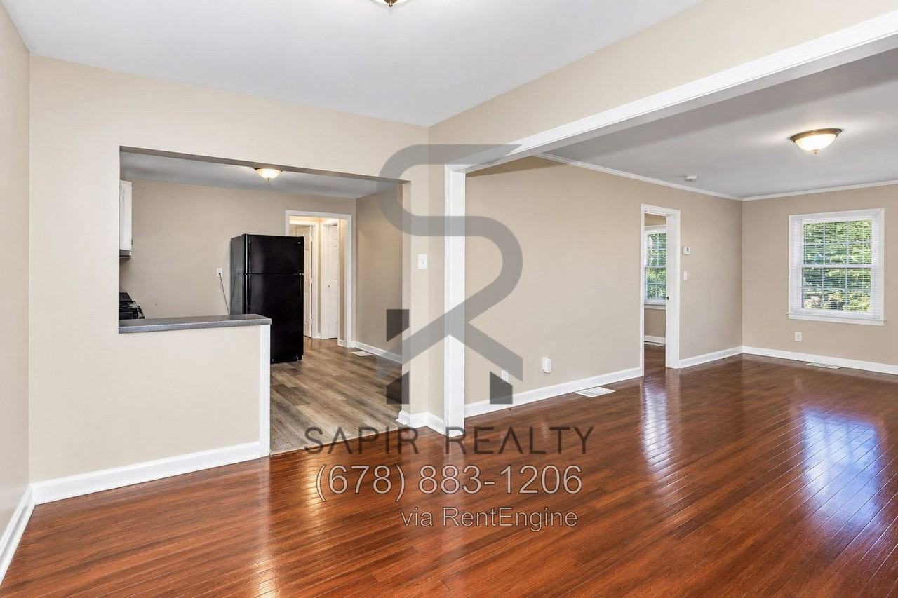 3528 Conley St - Photo 5 of 18