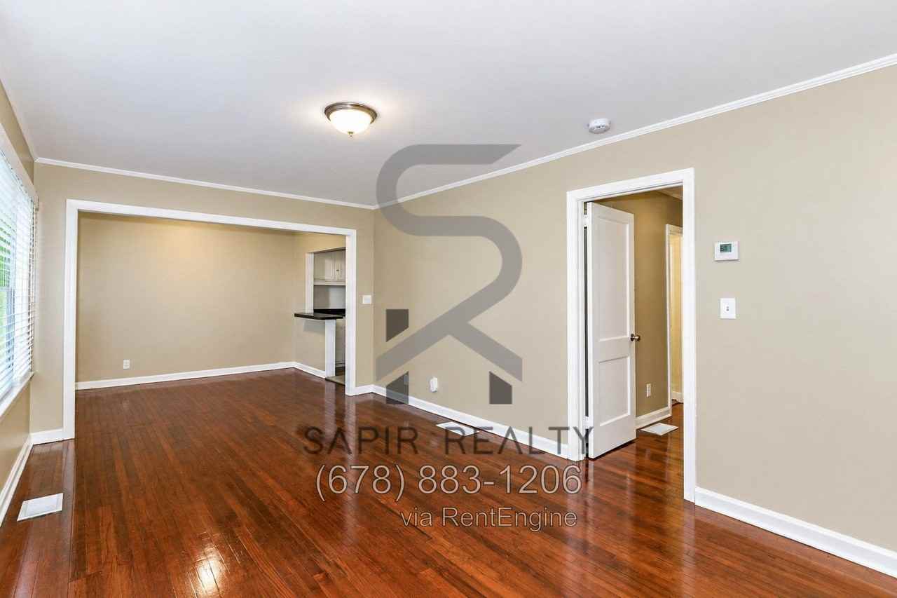 3528 Conley St - Photo 6 of 18