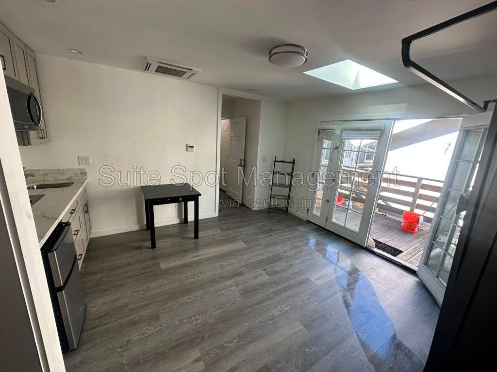 1409 Jefferson Ave #A6 - Photo 4 of 16
