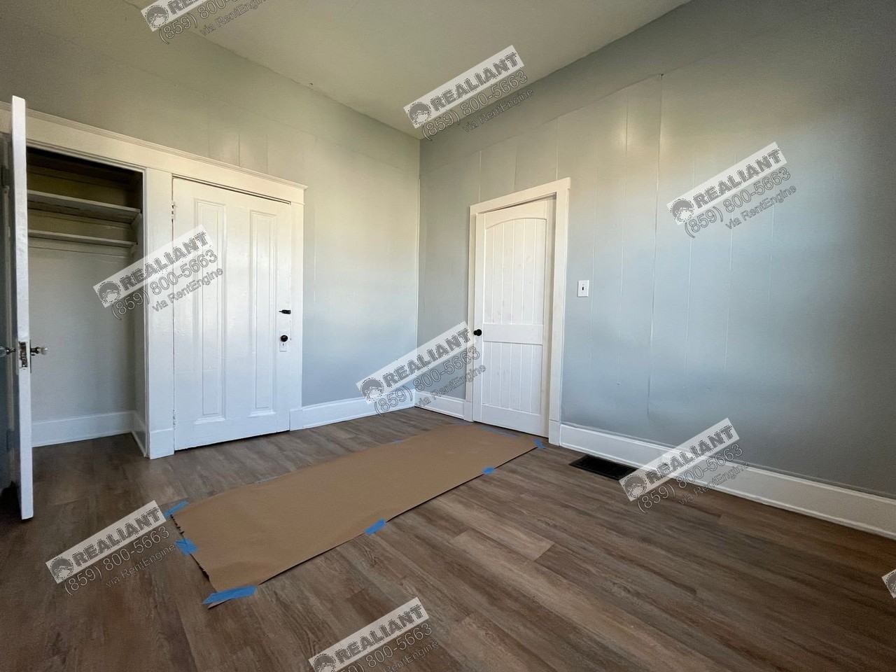 939 John St - Photo 7 of 14