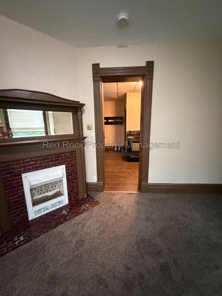 838 E Centerway - Photo 7 of 15