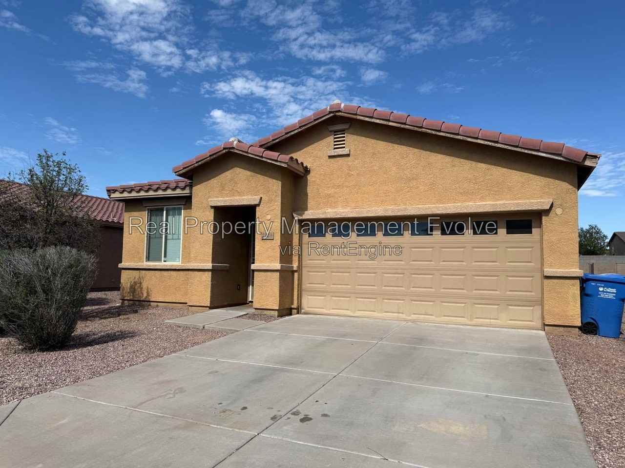 7328 W Glass Ln - Photo 2 of 31