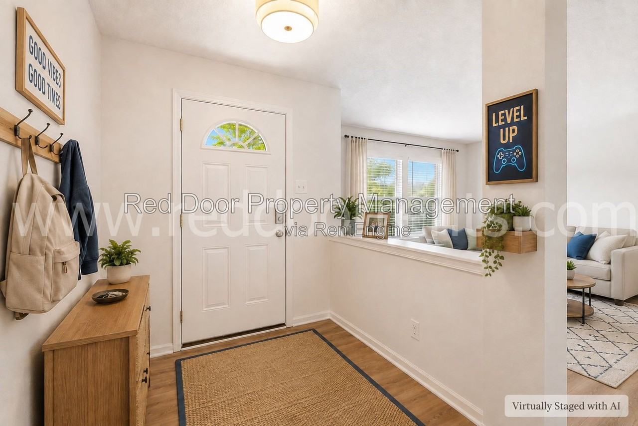 2443 Windsor Pl - Photo 7 of 50