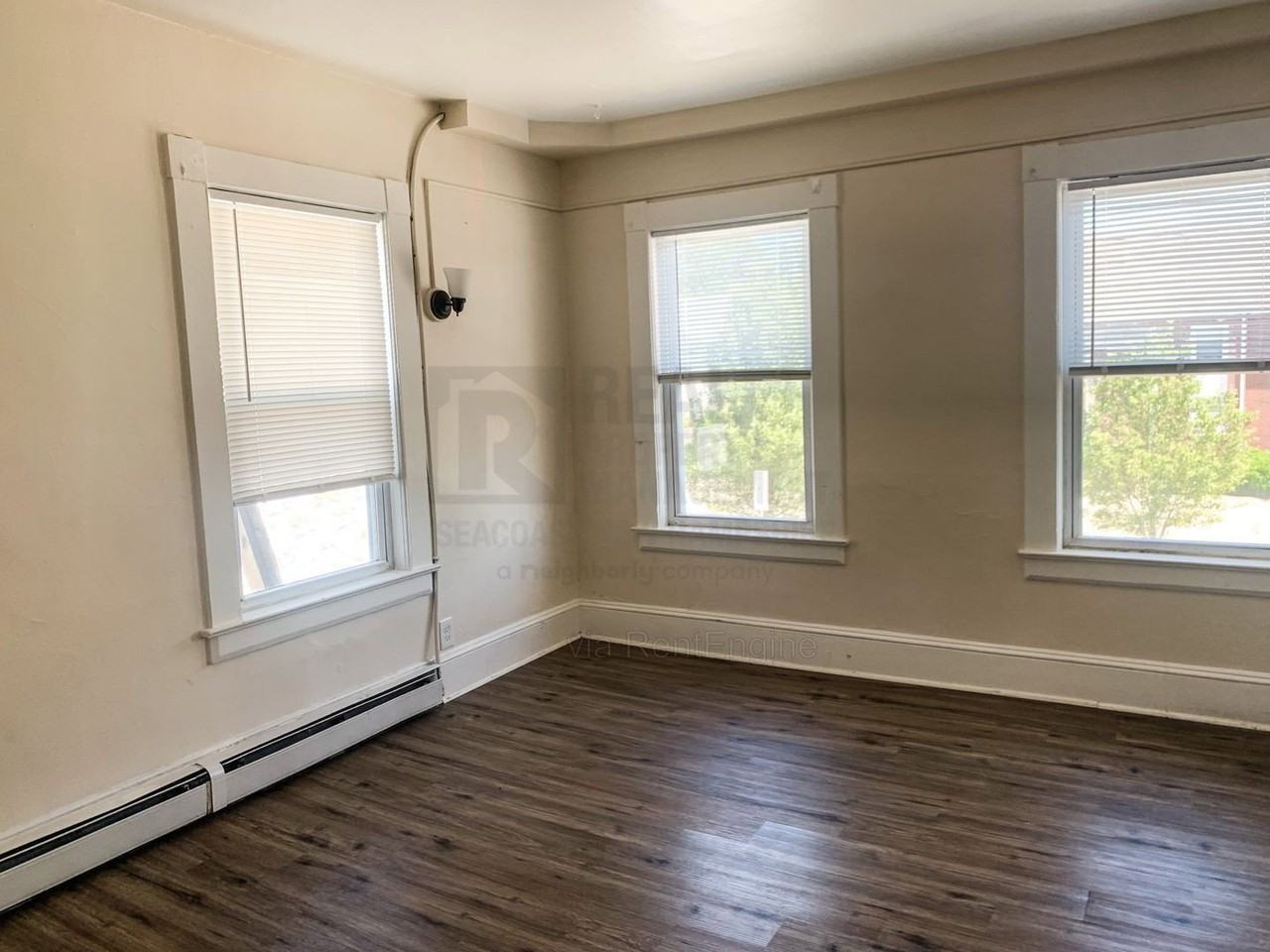 28 5th St - Photo 5 of 8