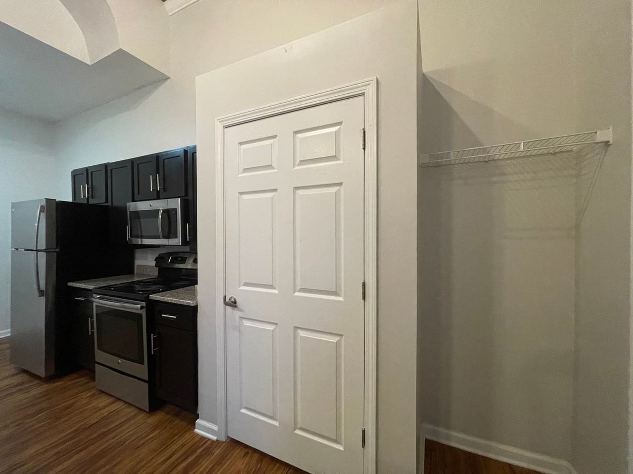 482 Poplar St #2 - Photo 5 of 13