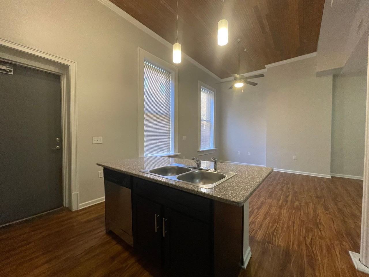 482 Poplar St #2 - Photo 6 of 13