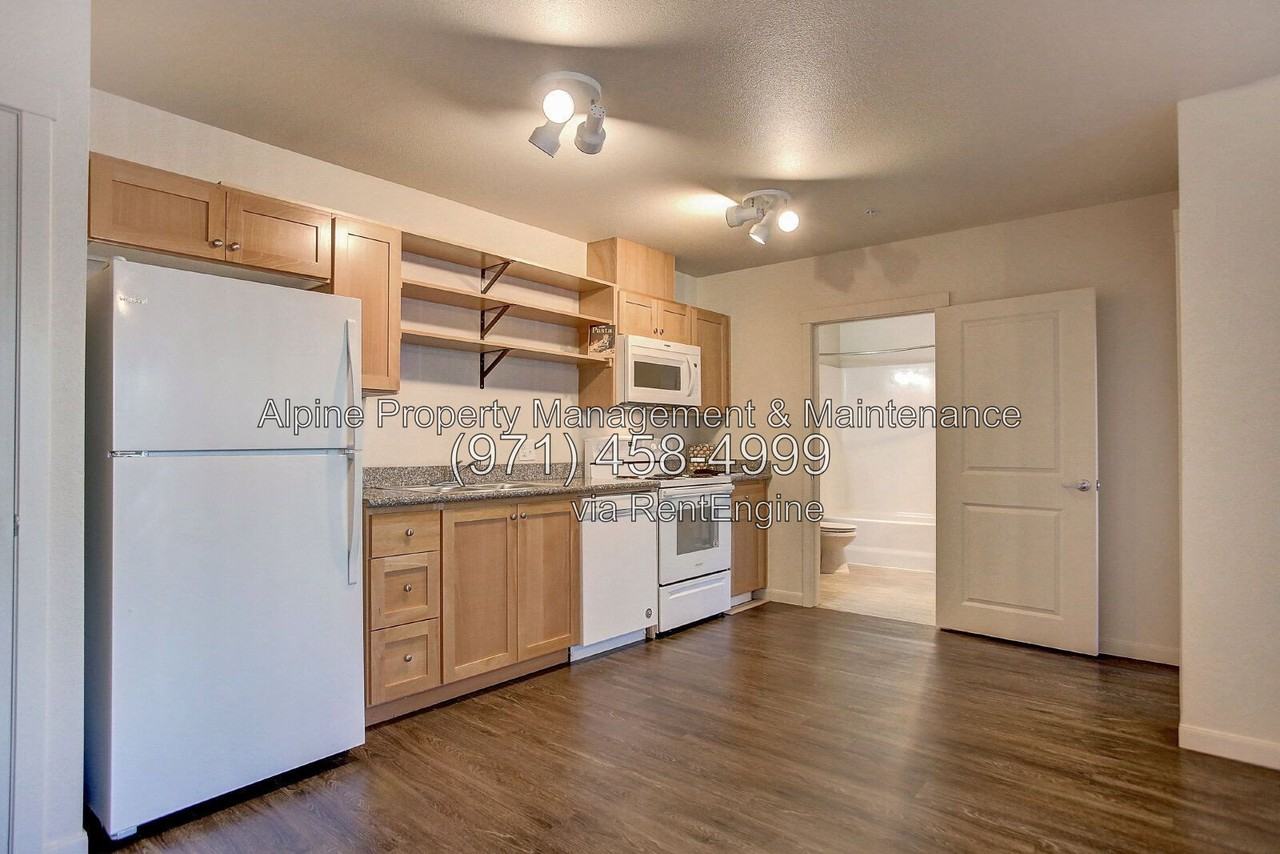 235 Se 146th Ave #331 - Photo 3 of 9