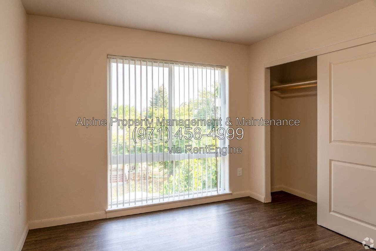 235 Se 146th Ave #331 - Photo 6 of 9