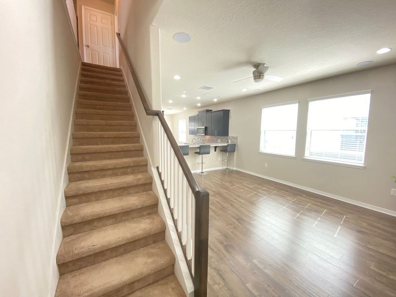 2609 Amati Dr - Photo 5 of 41