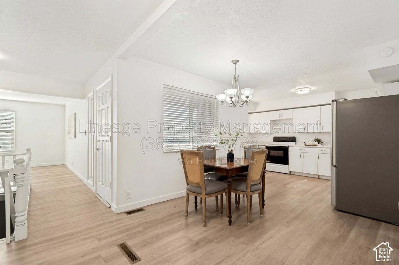 1178 N 200 E - Photo 6 of 33