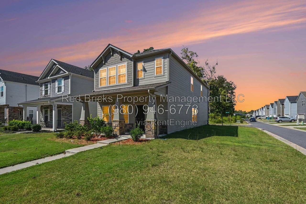 341 Cranford Dr - Photo 4 of 24