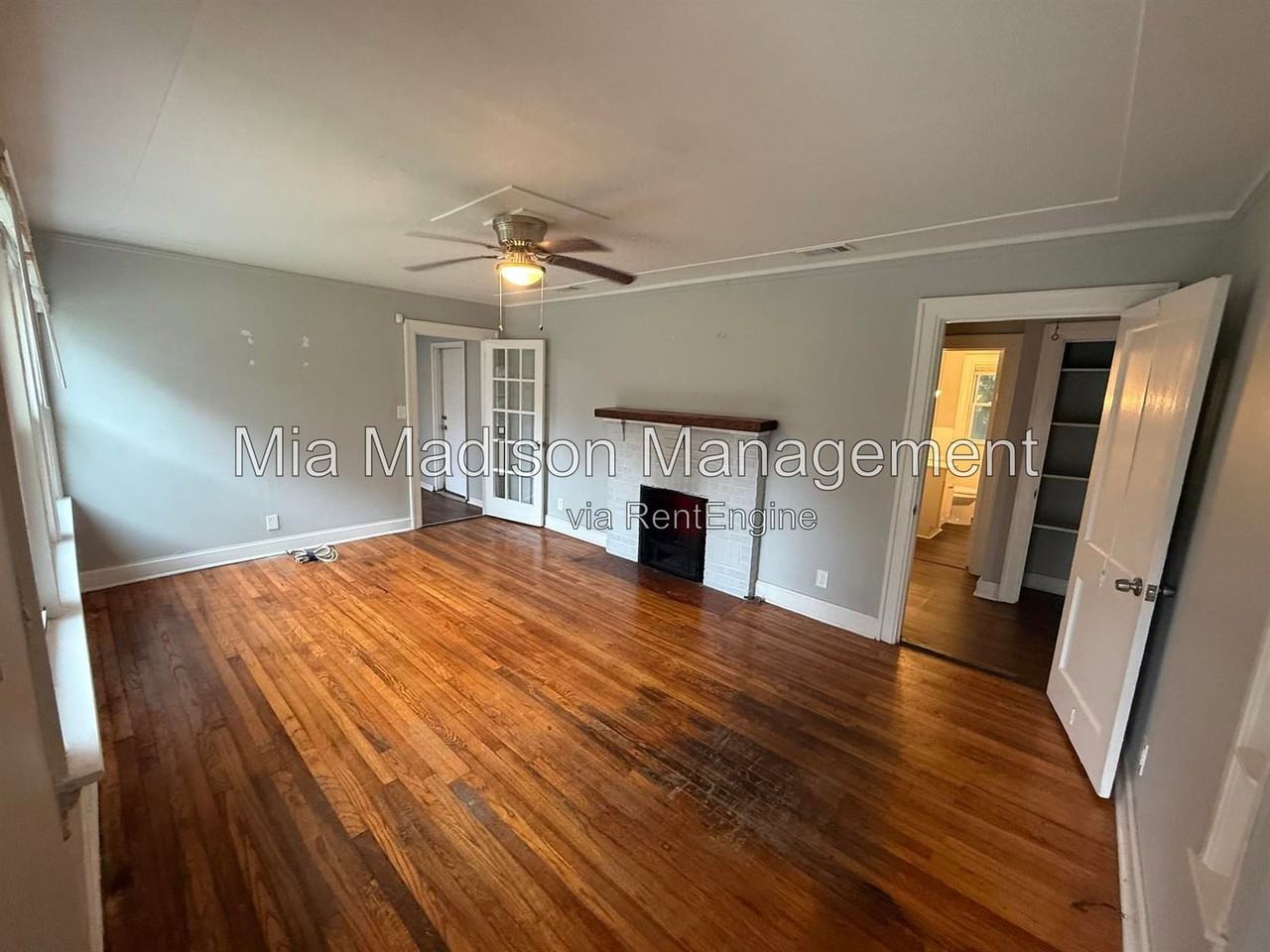 2215 Alabama Ave - Photo 4 of 23