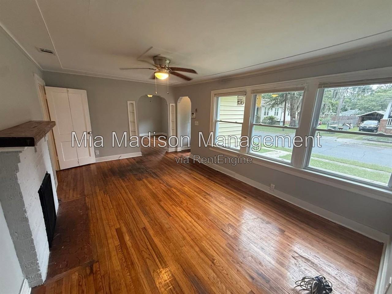 2215 Alabama Ave - Photo 5 of 23