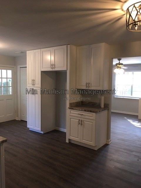 1771 Kings Way - Photo 6 of 42