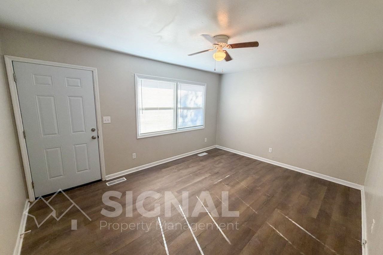 123 Willow St - Photo 2 of 17