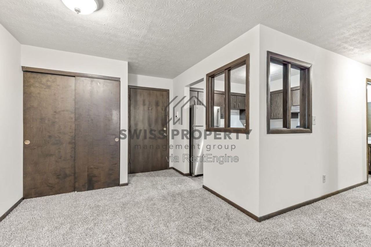 4577 Olentangy River Rd #G7 - Photo 2 of 21
