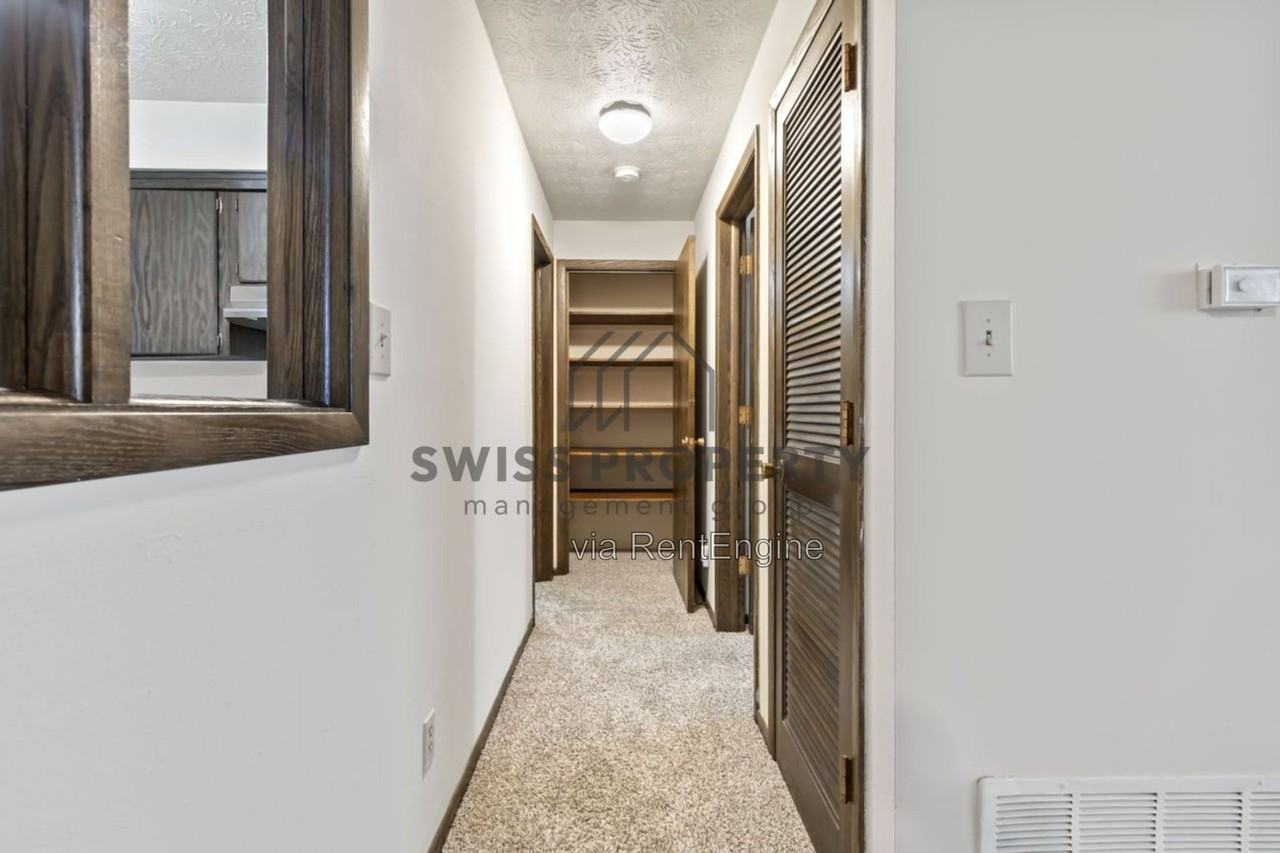4577 Olentangy River Rd #G7 - Photo 7 of 21