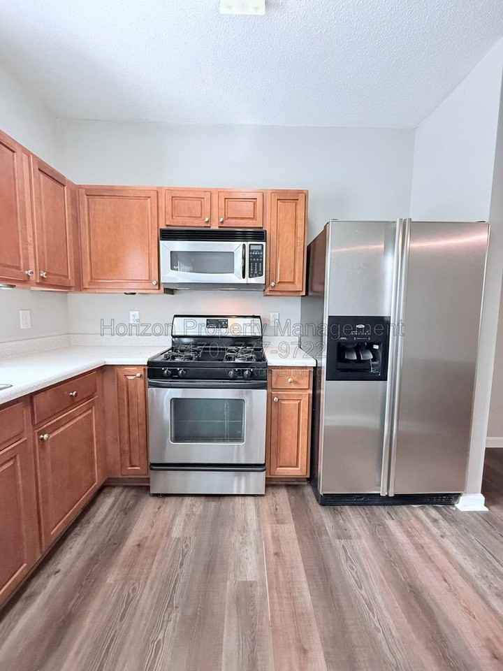 111 Primrose Dr - Photo 6 of 25