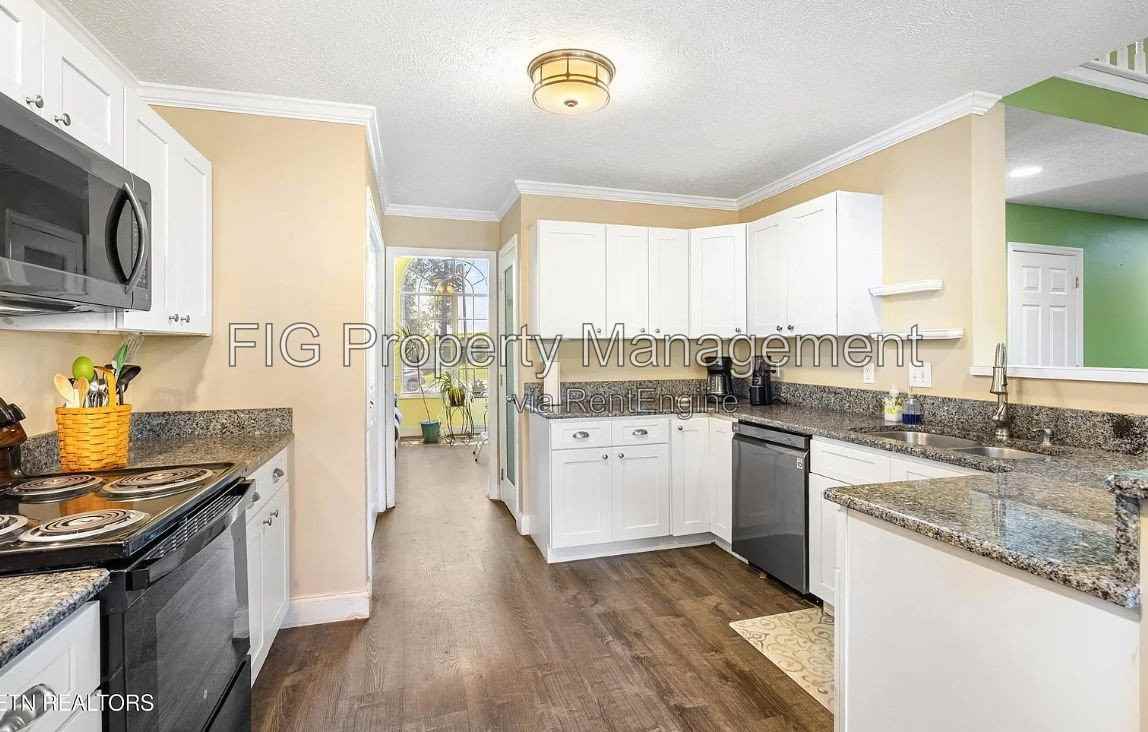 714 Timbercrest Dr - Photo 3 of 29