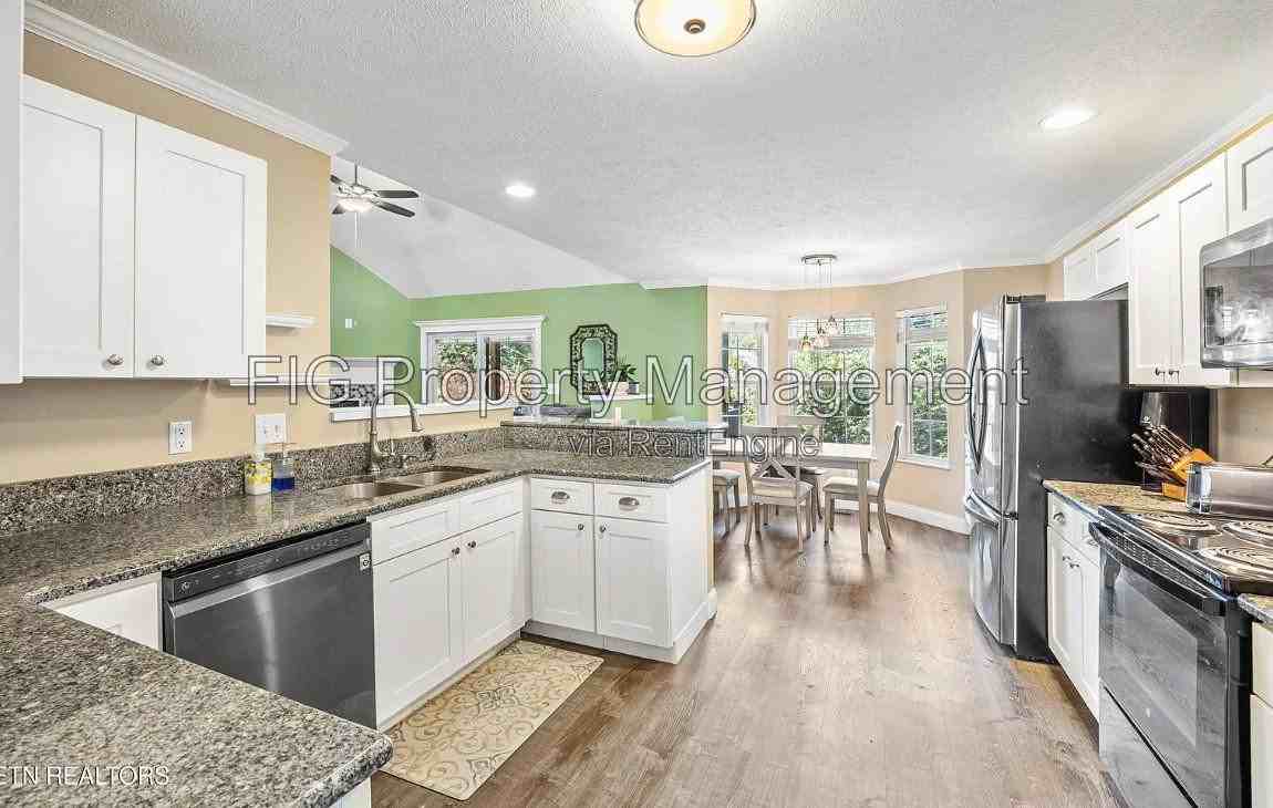 714 Timbercrest Dr - Photo 5 of 29