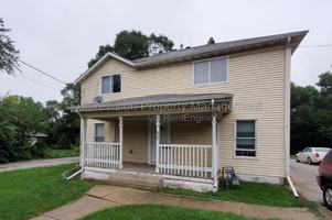 featured image of 830 Richards St #1