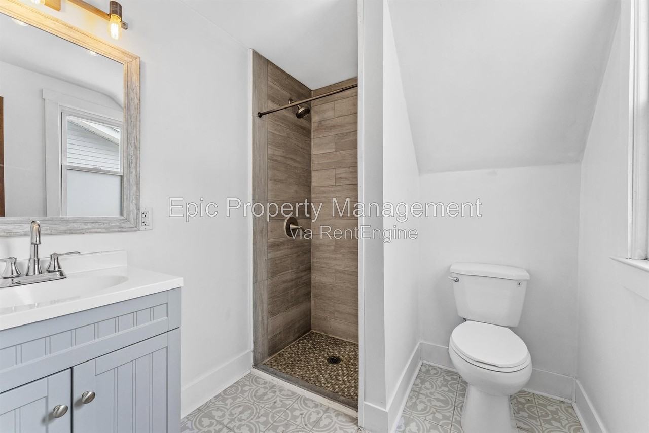 810 Plum St - Photo 4 of 13