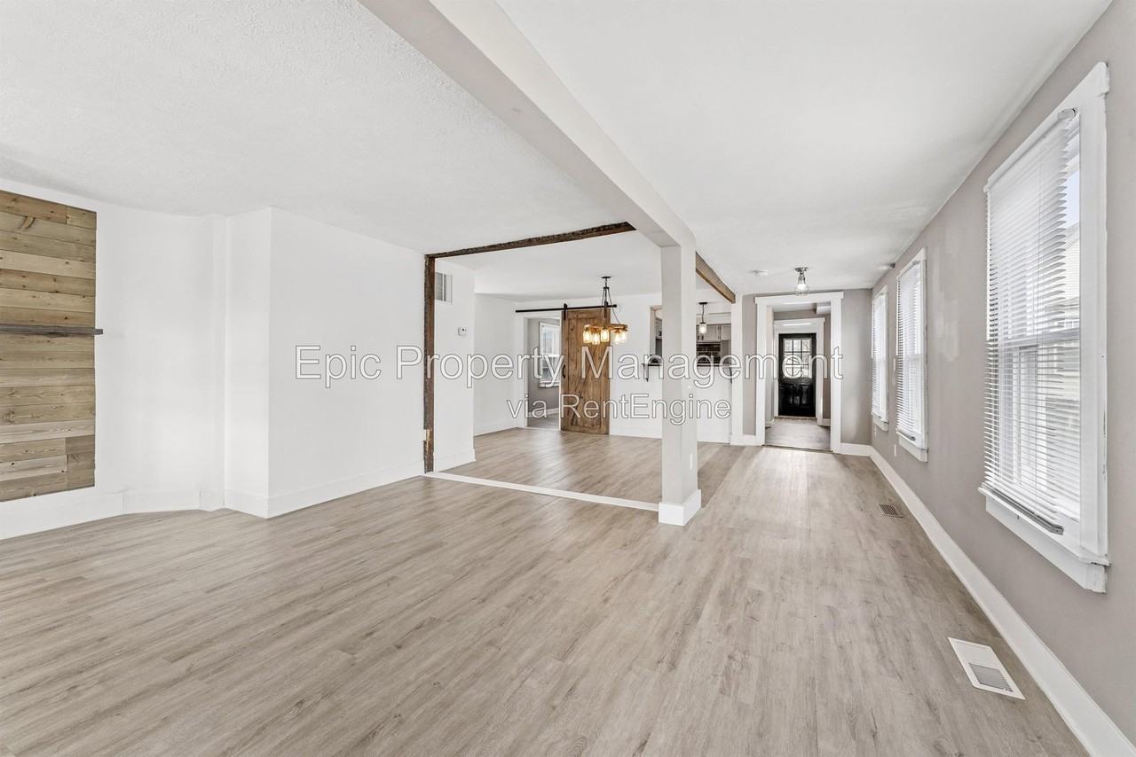810 Plum St - Photo 5 of 13