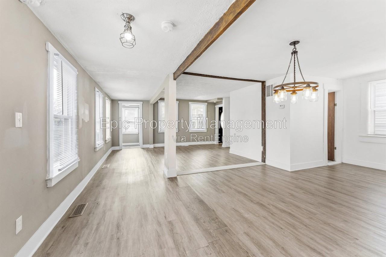 810 Plum St - Photo 6 of 13