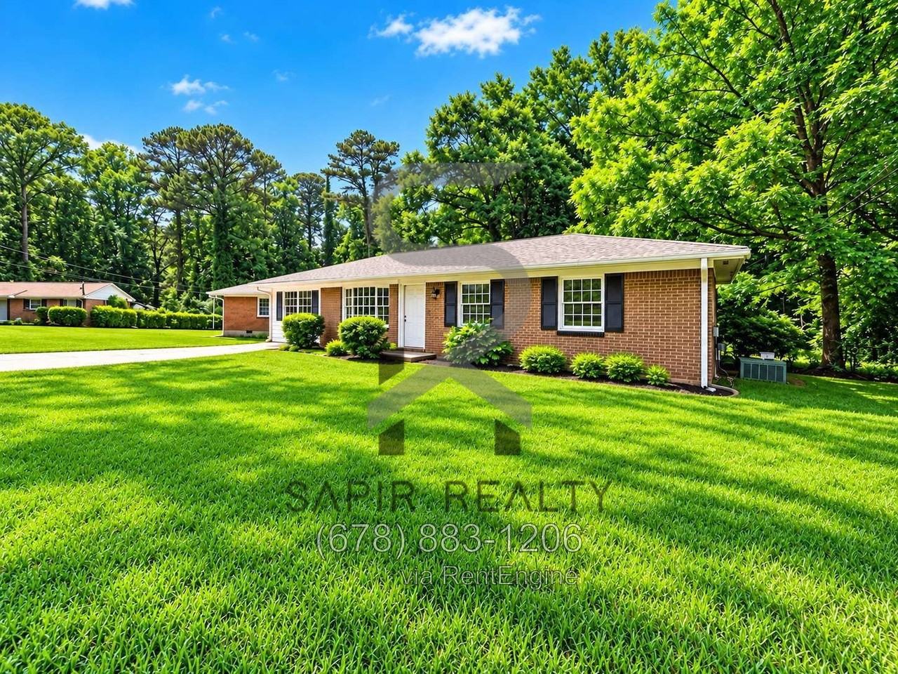 1350 Lori Ct - Photo 2 of 11