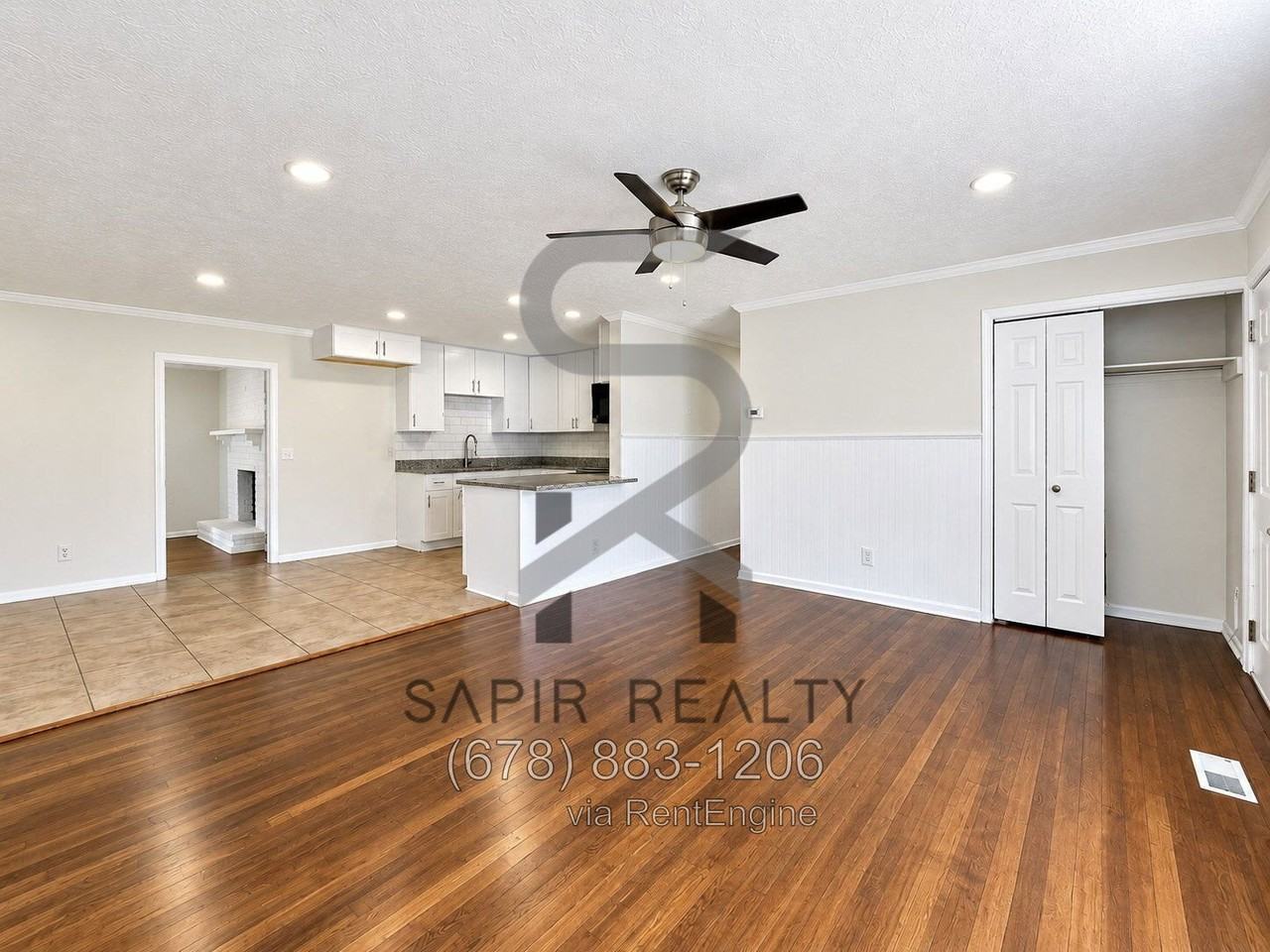 1350 Lori Ct - Photo 4 of 11