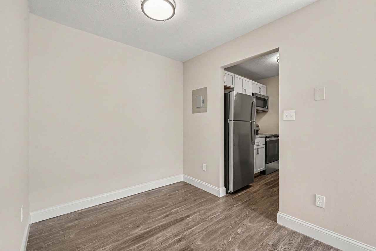 6601 Beechmont Ave #215-46 - Photo 4 of 14