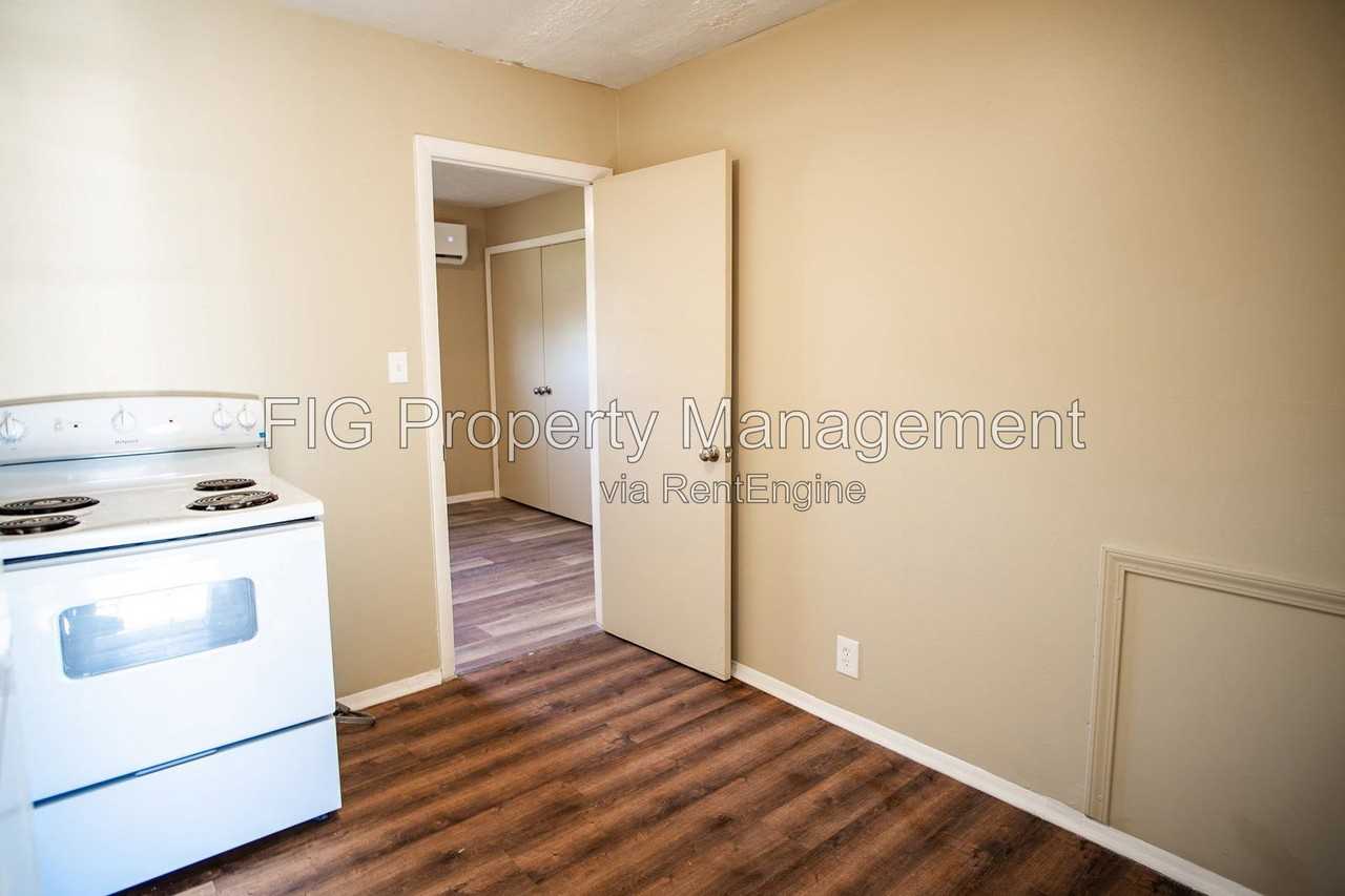 2500 Highland Dr #A9 - Photo 7 of 14