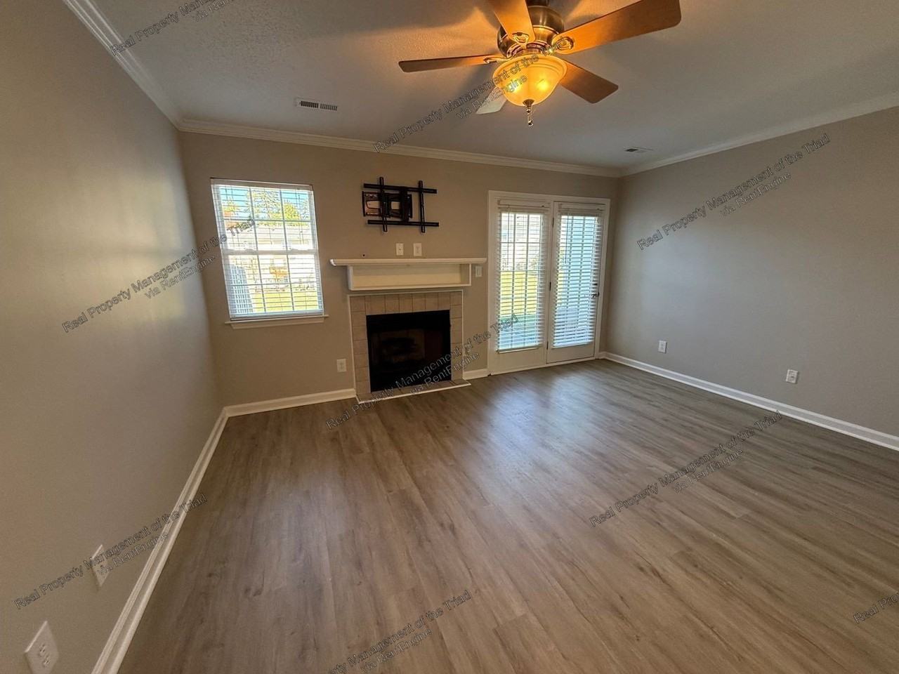 4506 Cross Ridge Ln - Photo 2 of 14