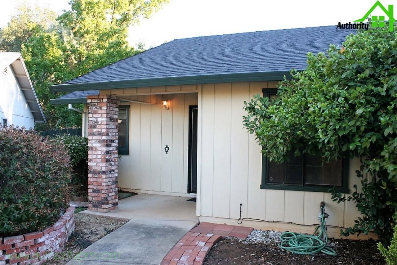 1808 Winterwood Ct - Photo 2 of 21