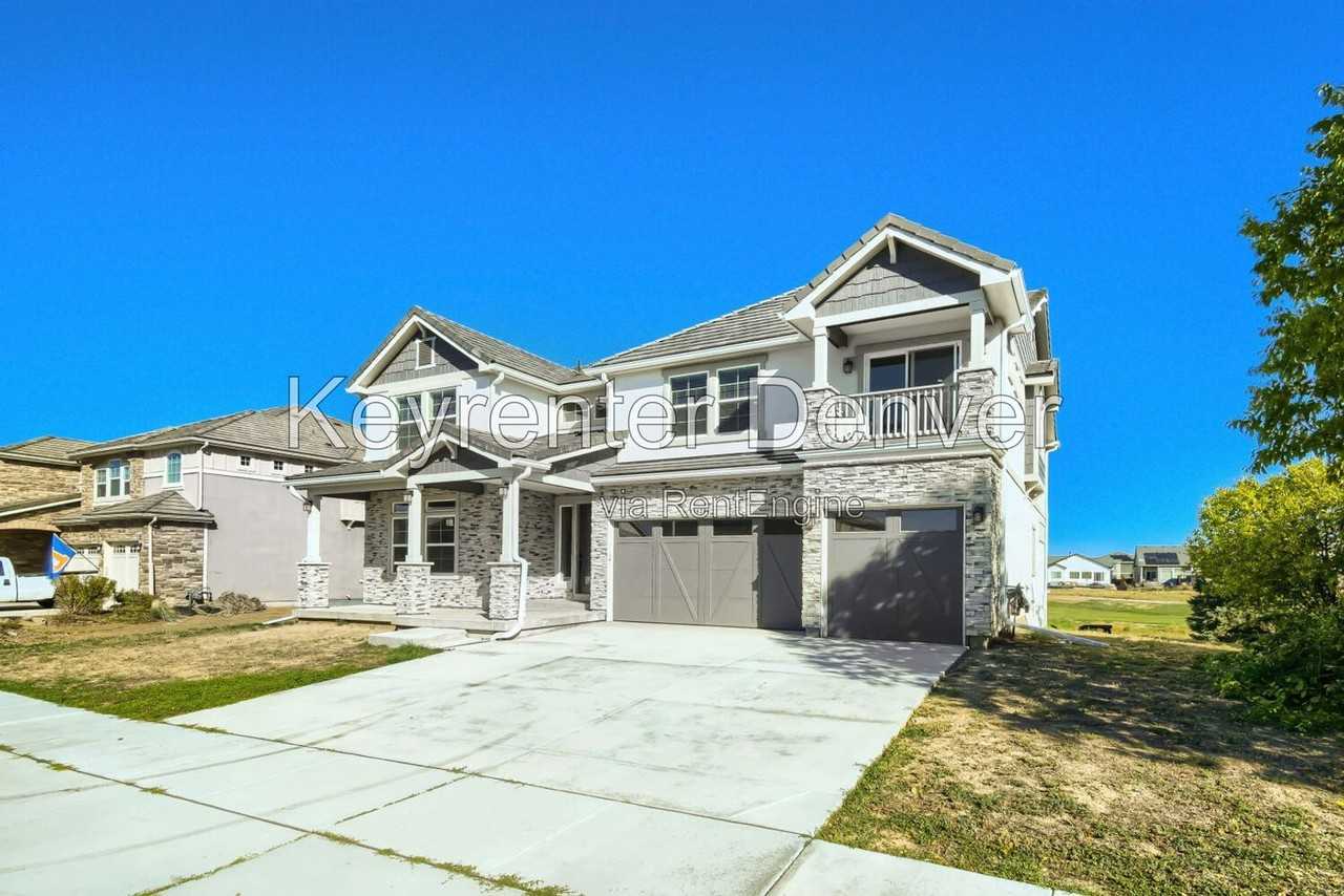 16281 Fairway Dr - Photo 3 of 34