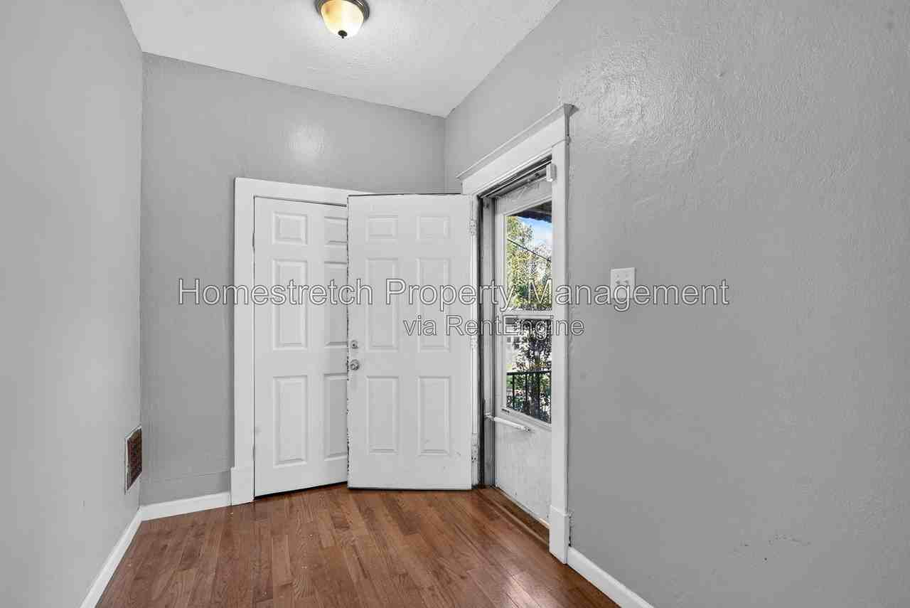 3819 Waco Dr - Photo 6 of 17