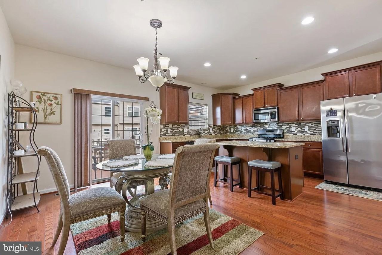 11362 Sandhurst Pl - Photo 6 of 26