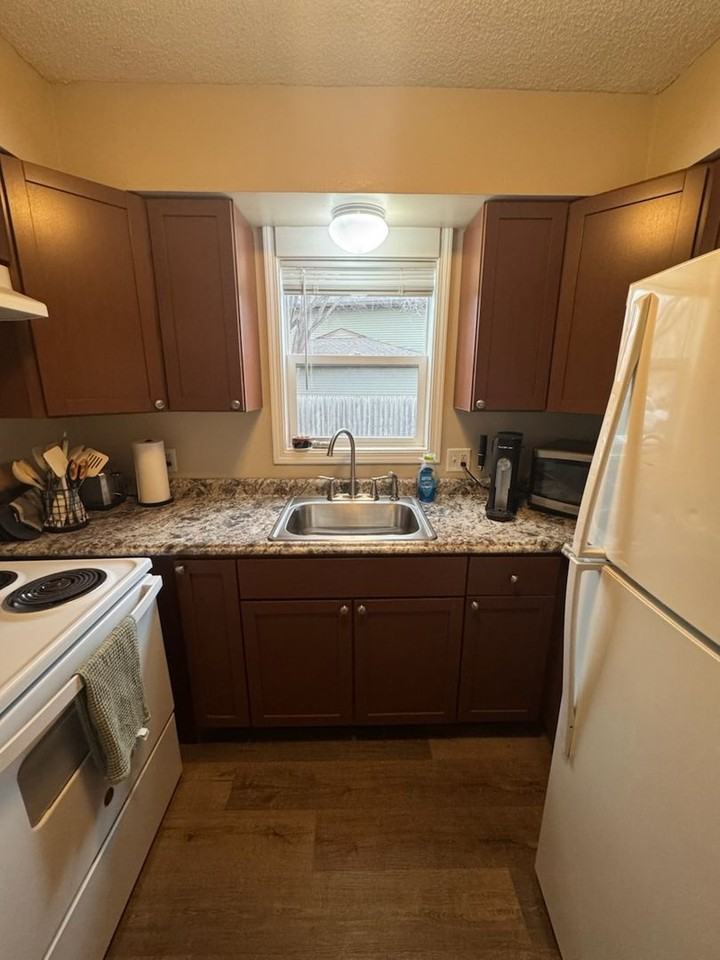 721 Circle Dr - Photo 6 of 13