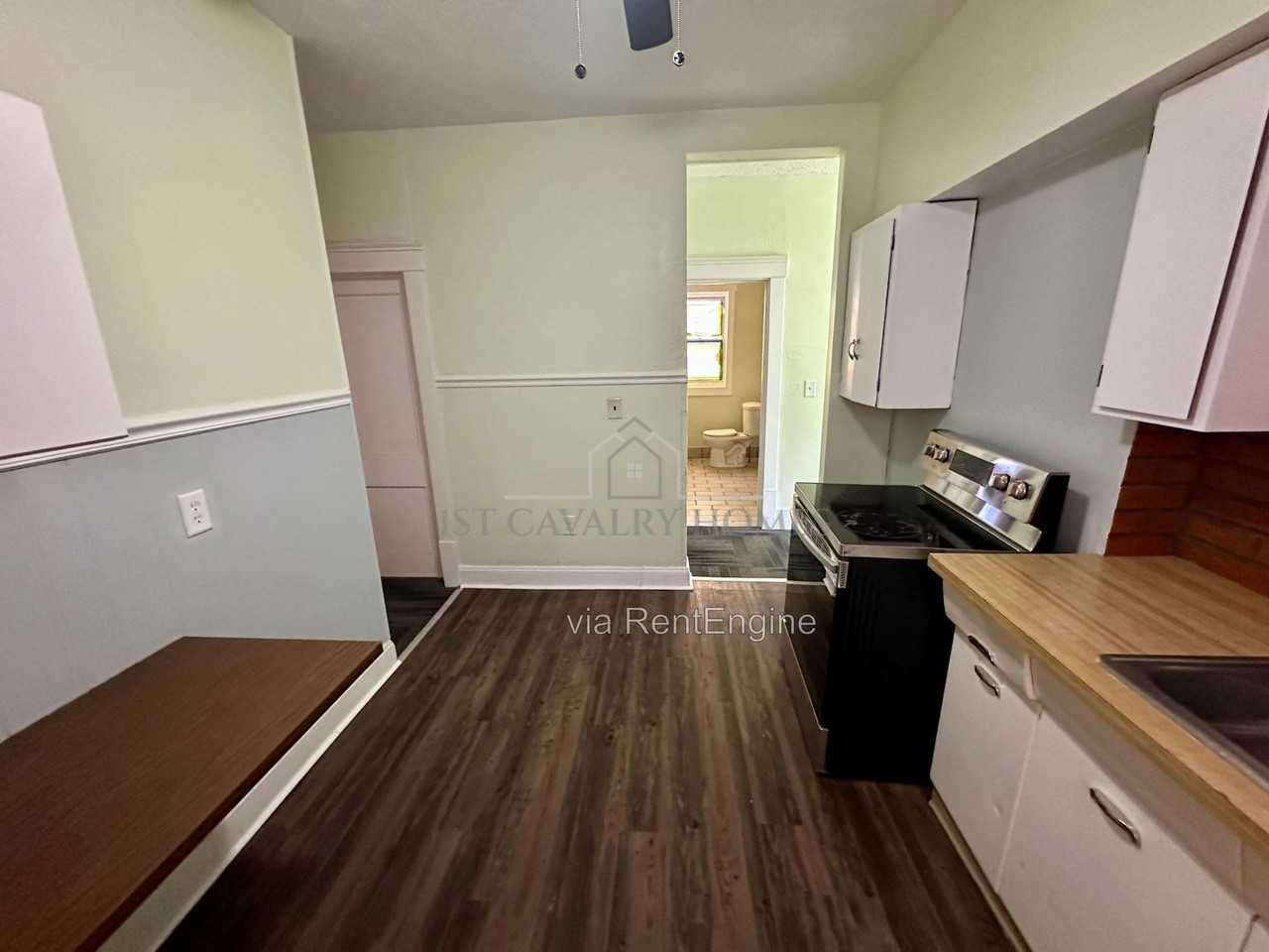 404 Stanton Ave - Photo 2 of 15