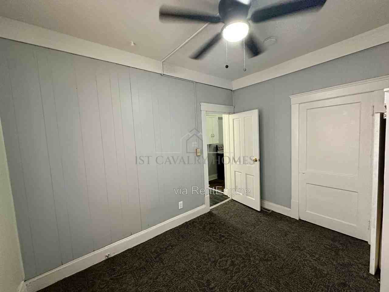404 Stanton Ave - Photo 3 of 15