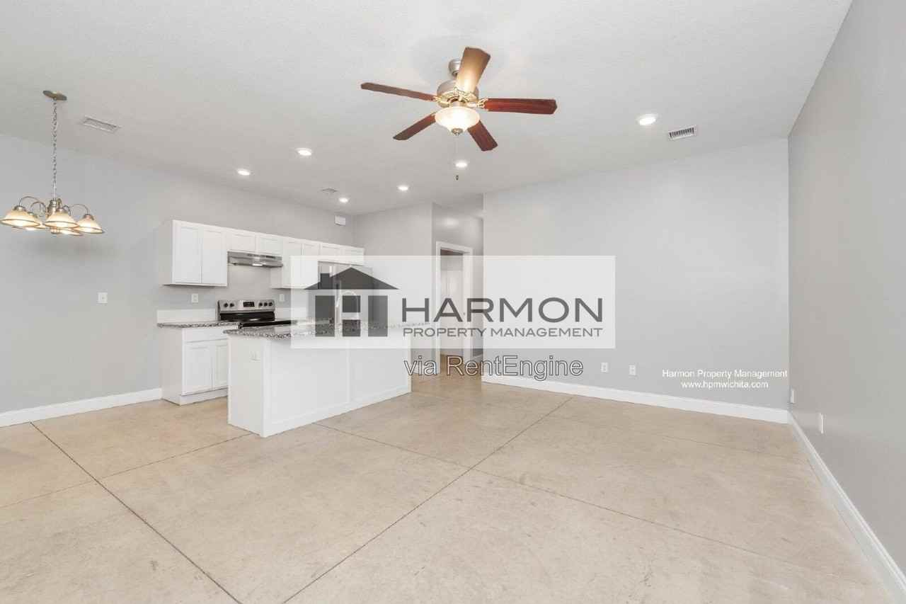 5545 S Handley Ave - Photo 2 of 12
