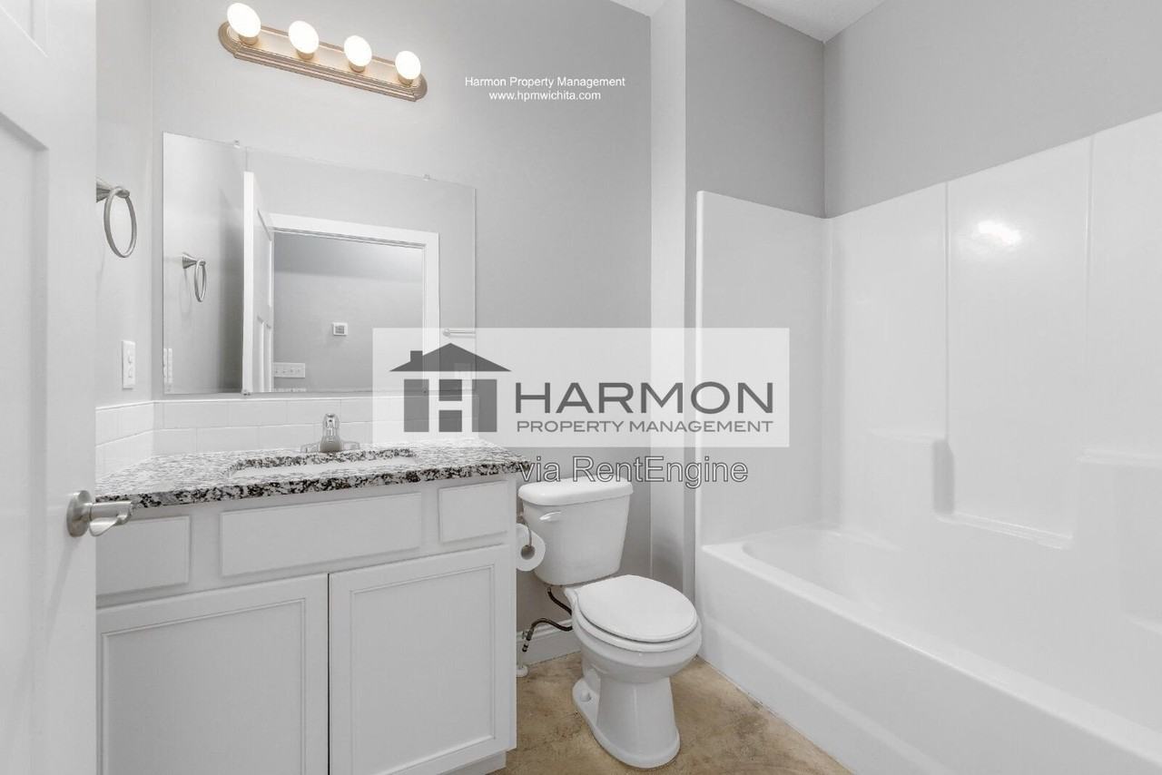 5545 S Handley Ave - Photo 6 of 12